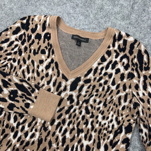 Banana Republic Sweater Womens Small Leopard Merino Wool Blend V Neck Pullover - Picture 1 of 11